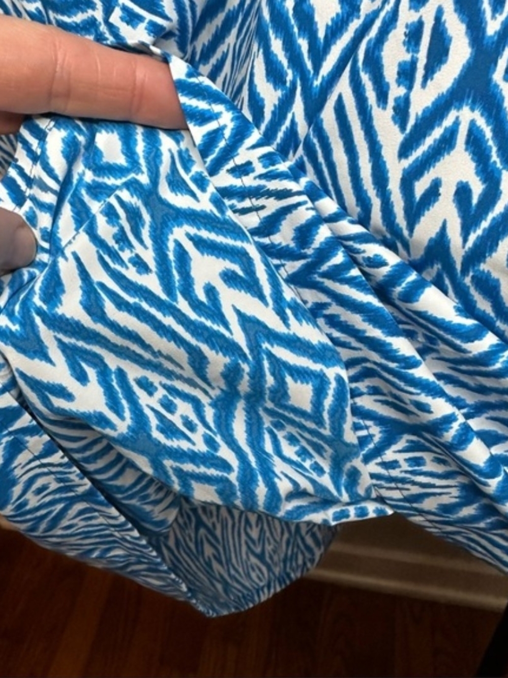 Coolibar Women's Blue Ikat Print Swim Cover-Up Dress - Size Medium - Picture 8 of 13